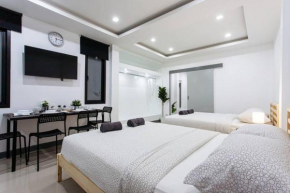 P2 Silom Large 2beds full kitchen WIFI 4-6pax